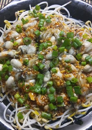 蒜味豆芽牡蠣 的食譜成品照片