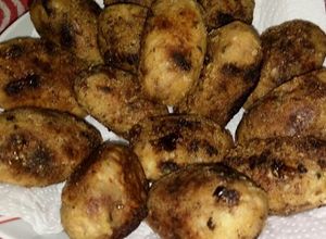 Una foto de Croquetas veganas de champi y tomates secos :)