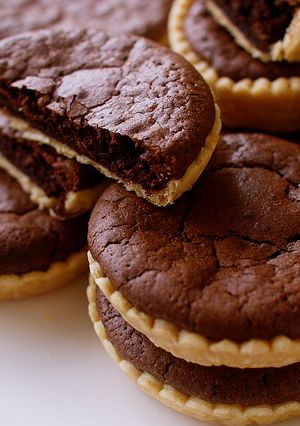 A picture of Chocolate Tart Pie (Puff Pastry Dough).