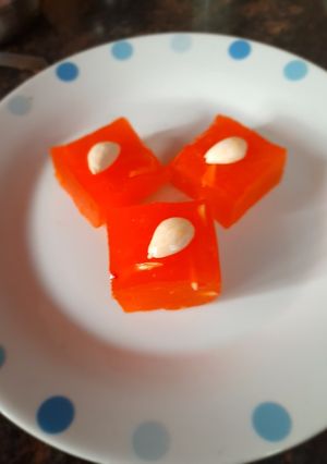 कराची हलवा (karachi halwa recipe in Hindi) रेसिपी मुख्य फोटो
