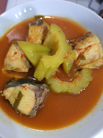 Resep Asam Pedes Ikan Sisik Tongkol with Pare ala Dapoer Madam Anti Gagal