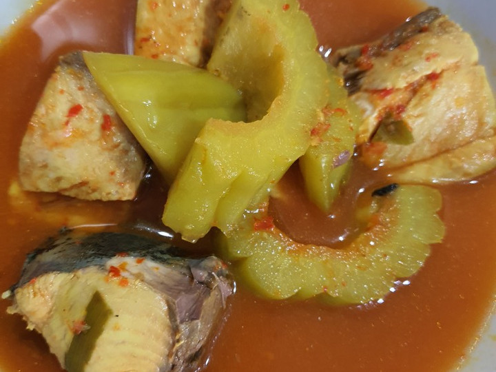 Resep Asam Pedes Ikan Sisik Tongkol with Pare ala Dapoer Madam Anti Gagal