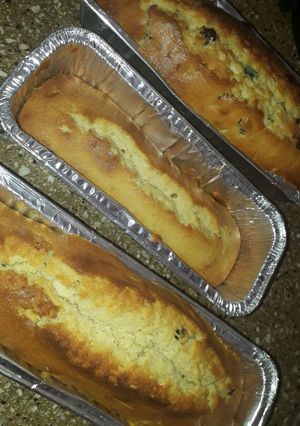 Una foto de Budín con frutas🍾