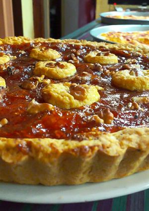 Una foto de Pastafrola de membrillo y nueces