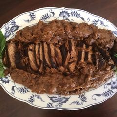 California Farm Sauerbraten Sirloin A picture of California Farm Sauerbraten Sirloin.