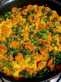 आलू सोया तहरी (Aloo soya tahari recipe in Hindi) रेसिपी मुख्य फोटो