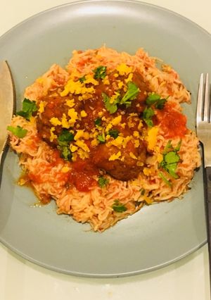 A picture of Spaghetti with lentil balls (vegetarian).