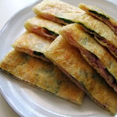 A picture of Crispy Abura-age with Ham & Cheese.