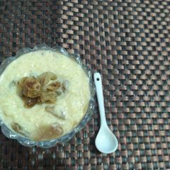A picture of Gur ki kheer (Bengali).