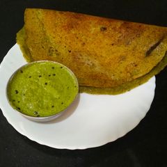 A picture of Sprouted Moong Dosa.