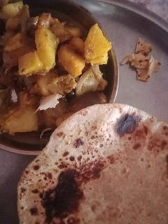 सुखे आलू (sukhe aloo recipe in Hindi) रेसिपी मुख्य फोटो