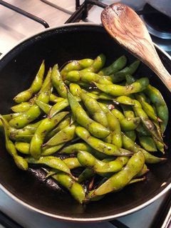 Una foto de Edamame snack