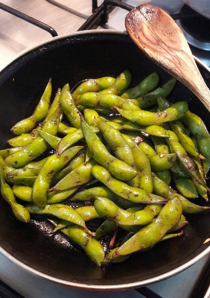 Una foto de Edamame snack
