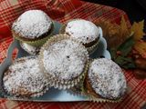 Muffins navideños de melocotones