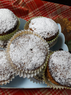 Una foto de Muffins navideños de melocotones