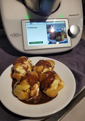 Une photo de Profiteroles au Thermomix 👩🍳🍫