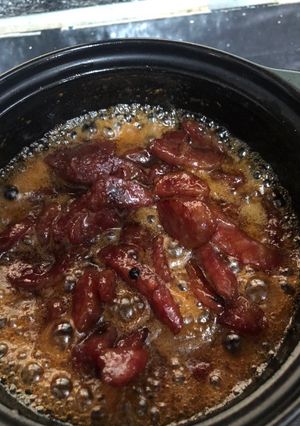 Hình của món LẠP XƯỞNG TƯƠI KHO Bạn đã ăn thử chưa hơi bị hao cơm đó nha😋.