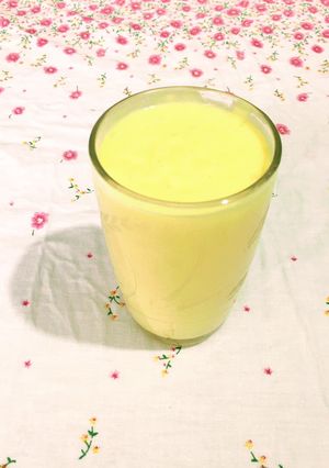 A picture of Mango Lassi.