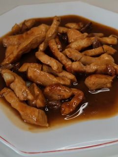 Una foto de Pollo al jerez