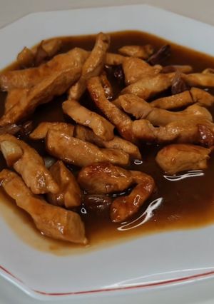 Una foto de Pollo al jerez