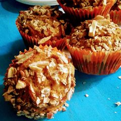 A picture of Banana breakfast muffins.