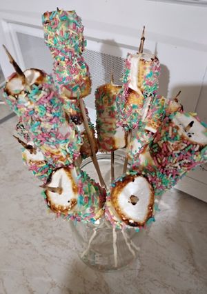 Φωτογραφία της συνταγής Marshmellows με πολύχρωμη τρούφα