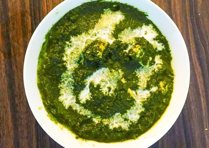 Recipe of Homemade Palak Paneer/ cottage cheese in spinach sauce