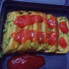 A picture of Tamagoyaki / gyeran mari / telur gulung simple.
