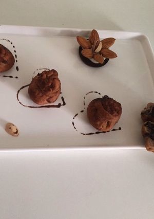 A picture of Oreo dry fruit samosa.