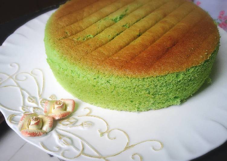 Resep Kue Bolu Pandan Wangi / 6 Langkah Resep Bolu Pandan Lembut 2 Telur Anti Gagal Yang Enak / 6 kuning telur 4 putih telur 130 gram gula pasir (blender.