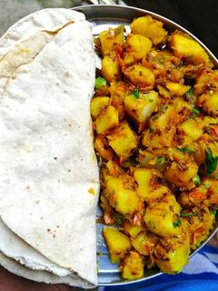 A picture of Aloo Jeera.