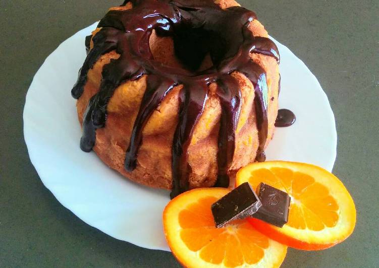 Bizcocho de naranja con claras de huevo