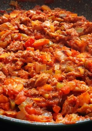 Foto principal de Costillas de cerdo desmenuzadas, con verduras