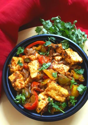 A picture of Paneer capsicum masala.
