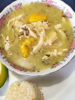 Una foto de Aprendiendo a hacer Ajiaco Santafereño 👩🏻🍳🤓