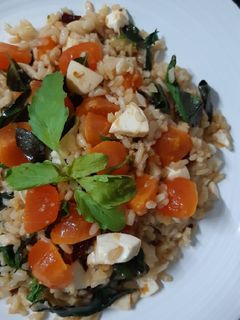 รูปของ "ข้าวคลุกผัดกะเพราไข่แดงเค็ม"🍚🥚🌿