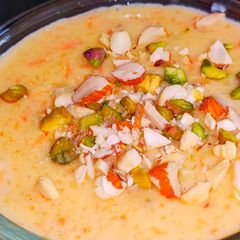 A picture of Gajrela / gajar aur chawal ki kheer.