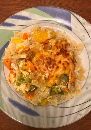 Csőben sült zöldséges csirkemell, tejszínnel! 🥦🥕🍲 recept fotója