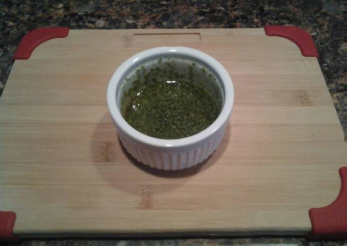 Step-by-Step Guide to Make Perfect Spicy Mint Chimichurri