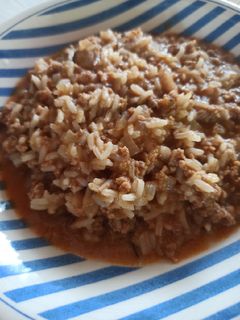 Una foto de Soyo (arroz con carne molida)