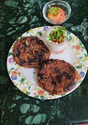 A picture of Lal Saag Cutlets(no onion and garlic).