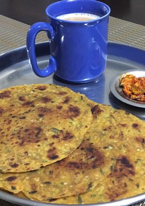 A picture of Dudhi ke theple (Bootle gourd theple).