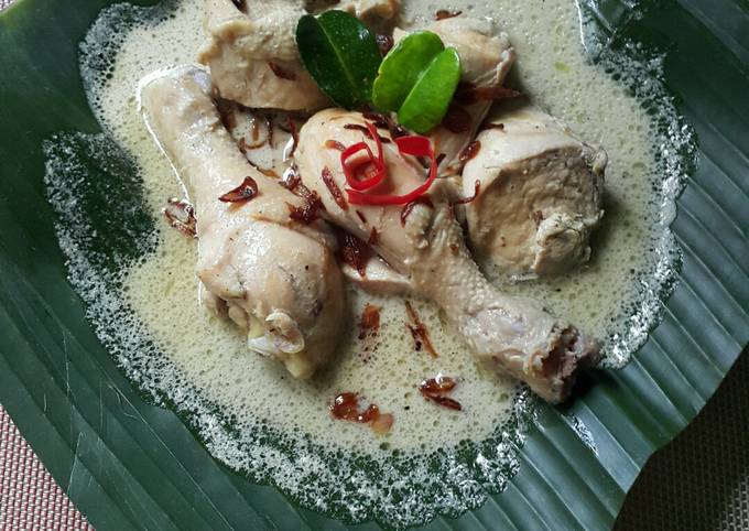 Opor Ayam Putih