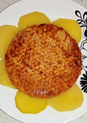 Una foto de Tortilla de atún