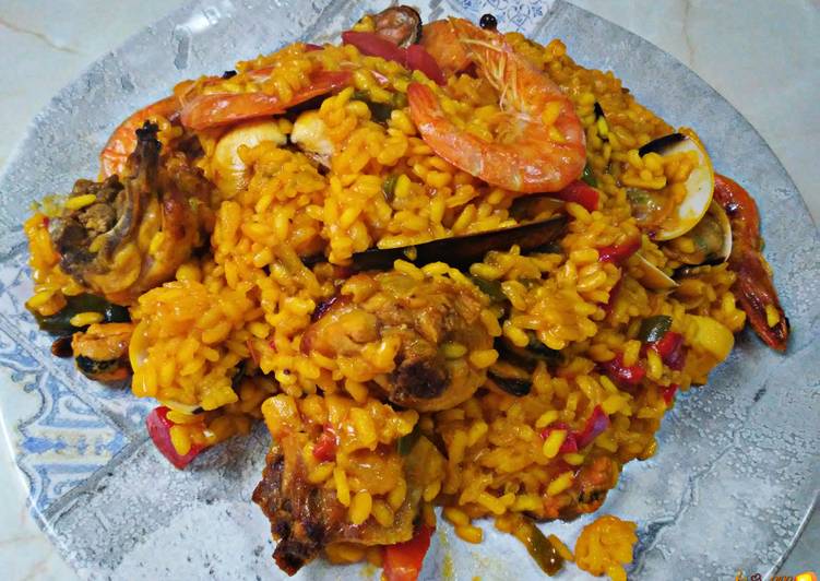 Paella mixta