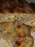 Torta de cebolla de verdeo y queso en sartén
