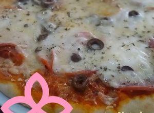Foto de Pizza de Lombinho com Catupiry 🍕