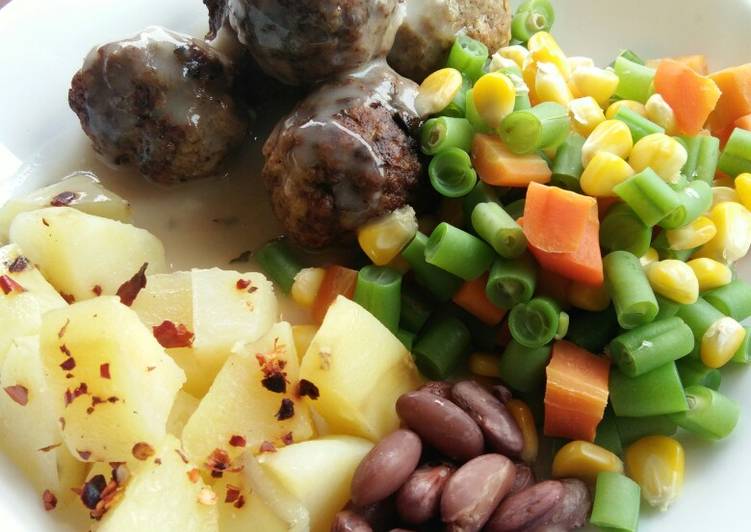 Langkah Mudah untuk Menyiapkan Swedish Meatball | IKEA Meatball | Kottbullar yang Enak Banget