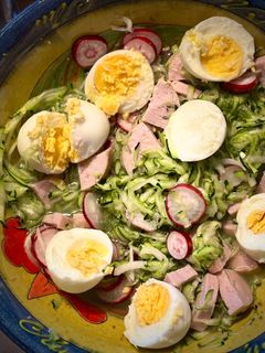Une photo de Salade de courgettes estivales