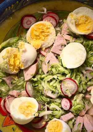 Une photo de Salade de courgettes estivales